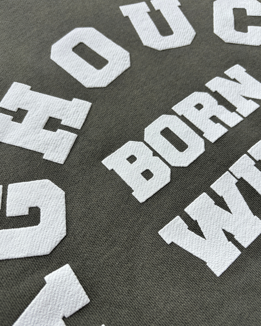 MILITAR GREEN Born Wild