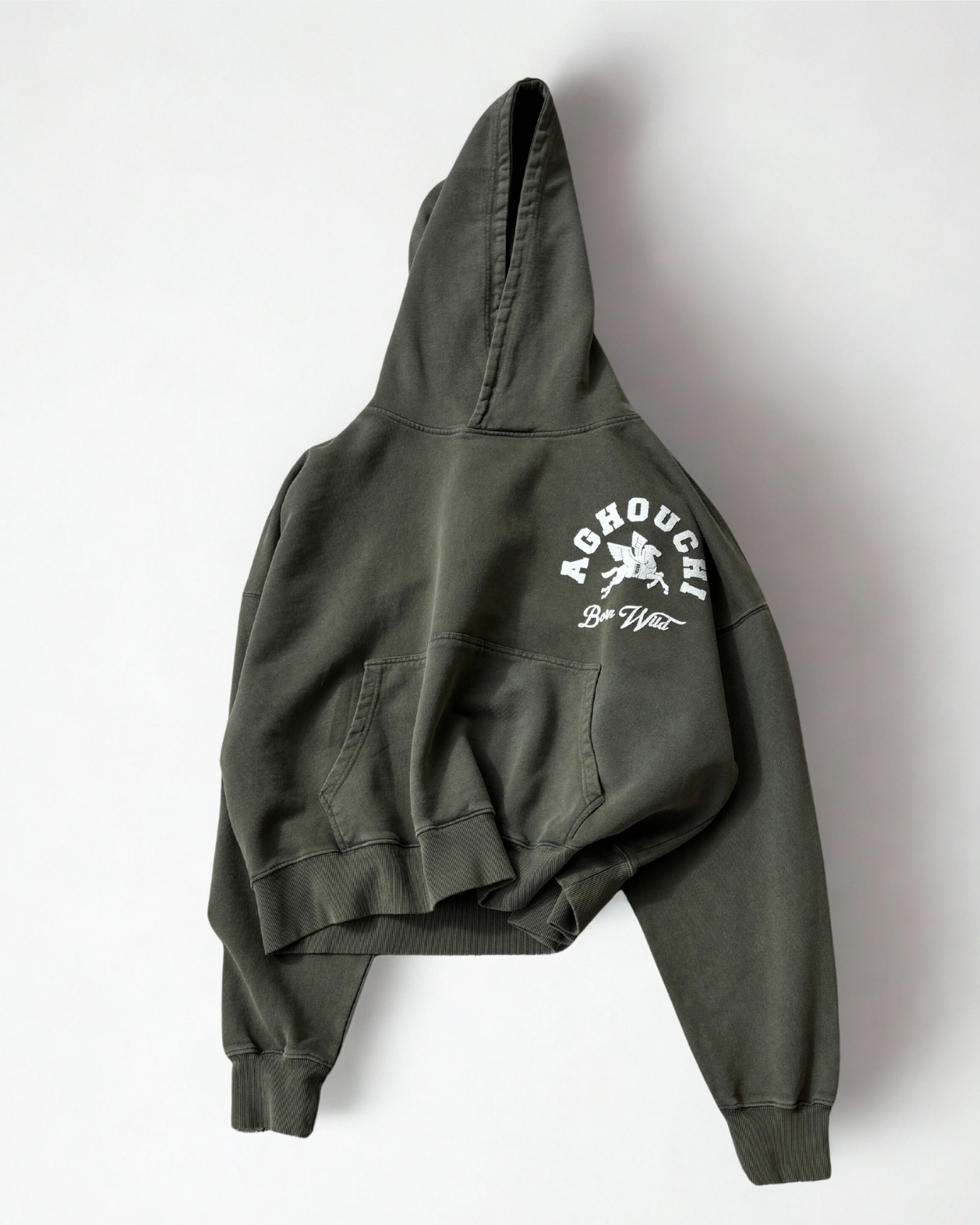 BORN WILD HOODIE - COLOR MILITAR GREEN