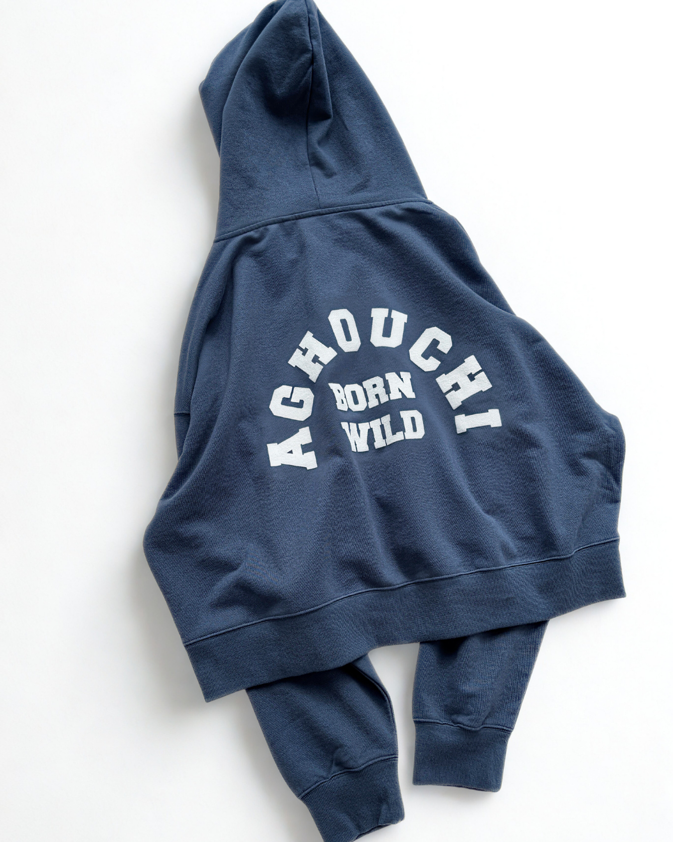 BORN WILD HOODIE - COLOR AZUL MARINO